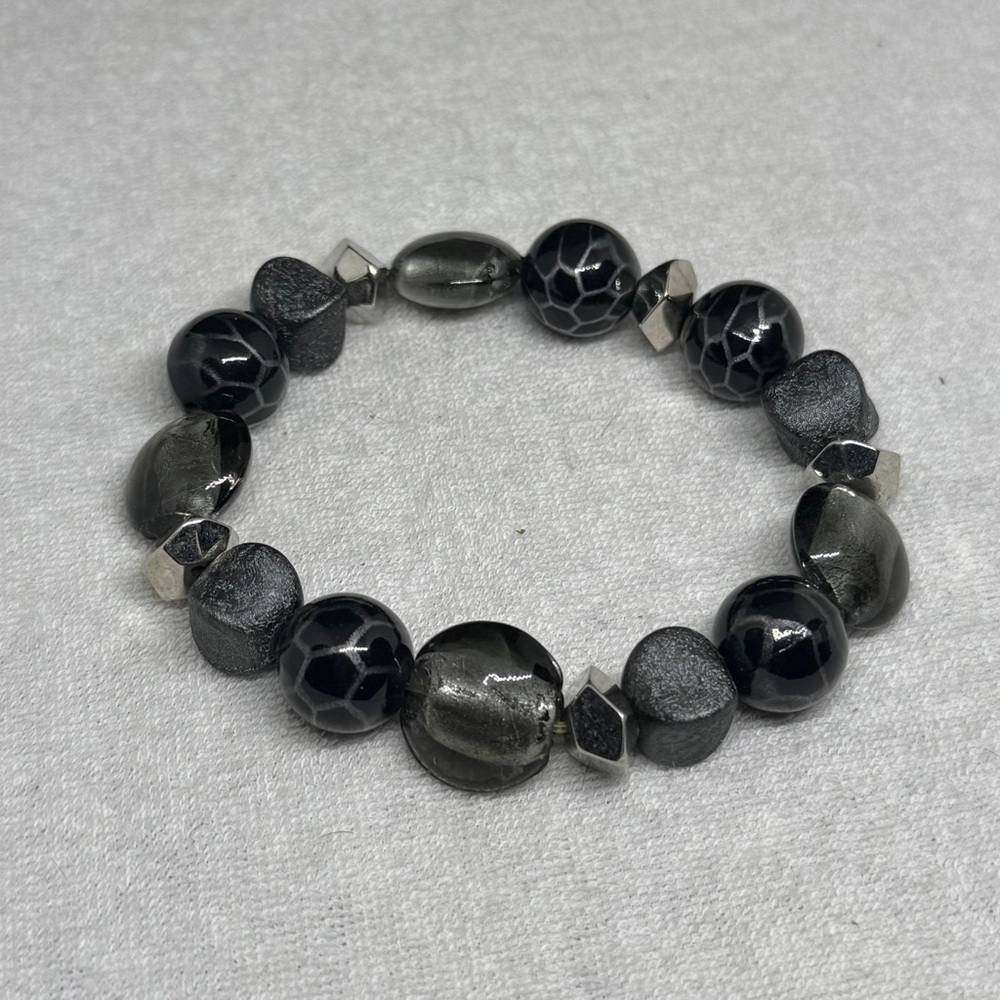 Chic Black and Silver Beaded Bracelet